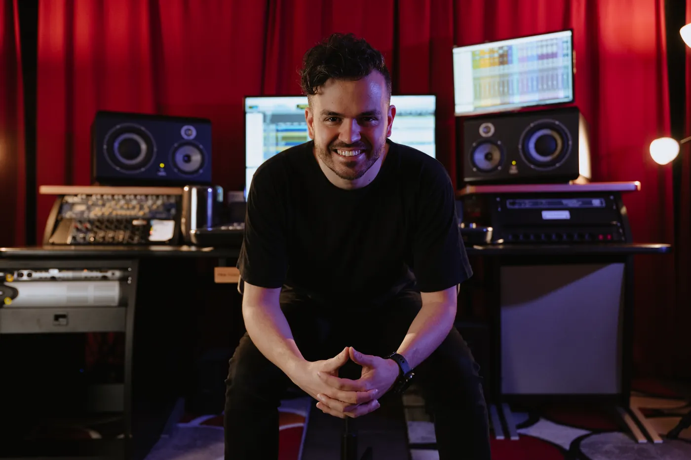 Fabrizio Pan nello studio PAN MUSIC